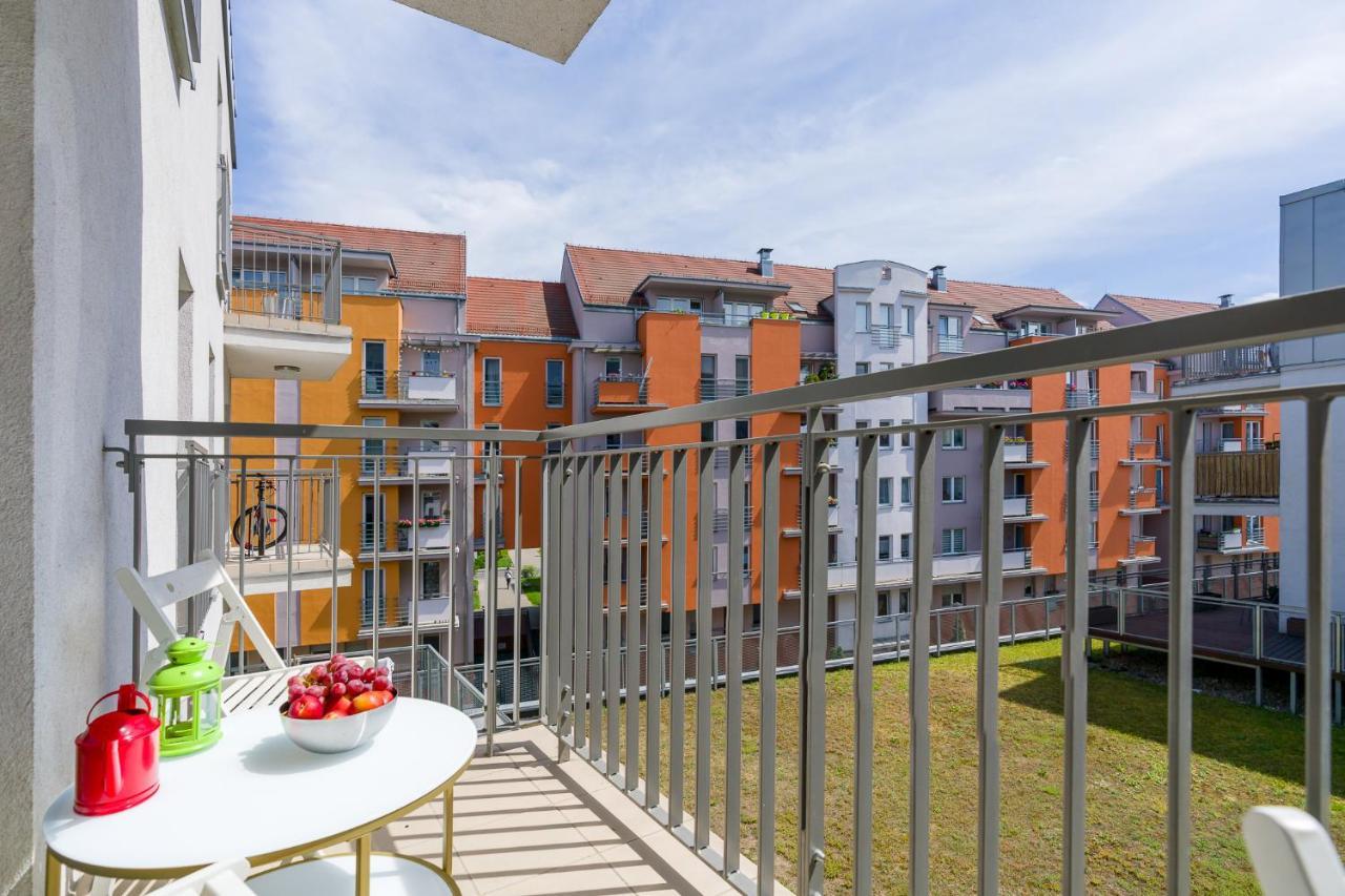 Sleepway Apartments- Garbary 100-46 Poznan Ngoại thất bức ảnh